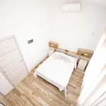 White House - Piro Apartamento
