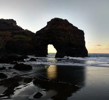 White House - Piro * San Miguel de Abona