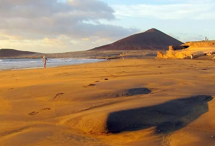 White House - Piro Σαν Μιγκέλ ντε Αμπόνα