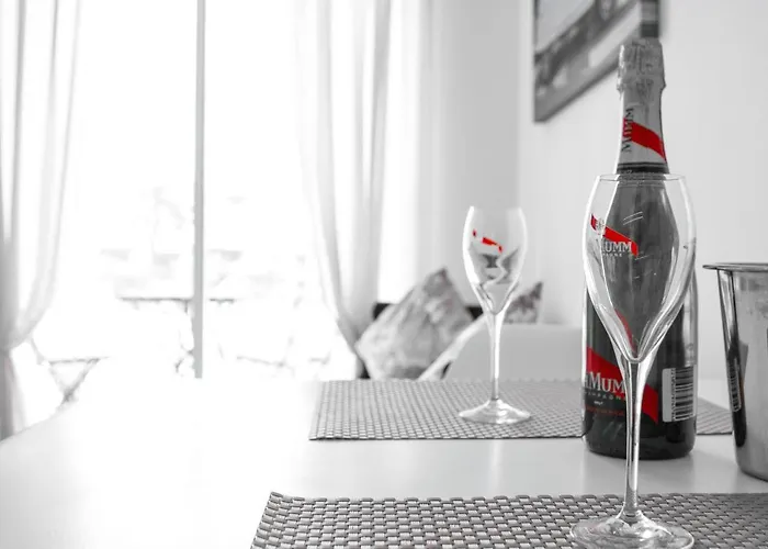 White House - Piro Daire